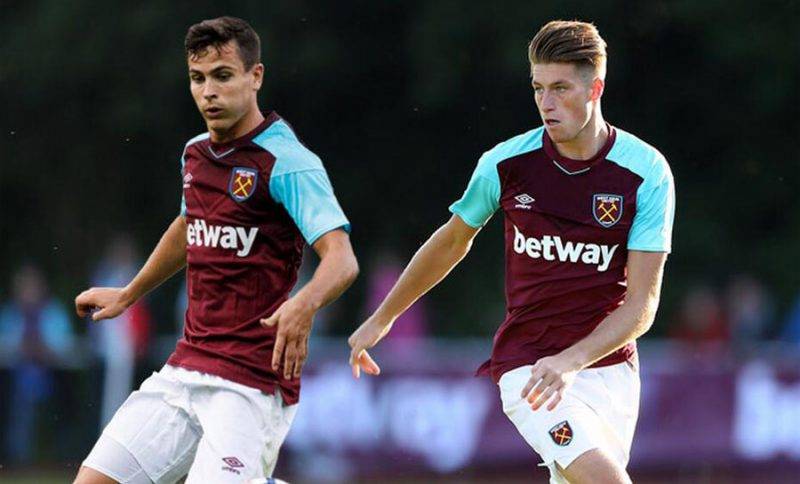 到众人瞩目 到众人瞩目