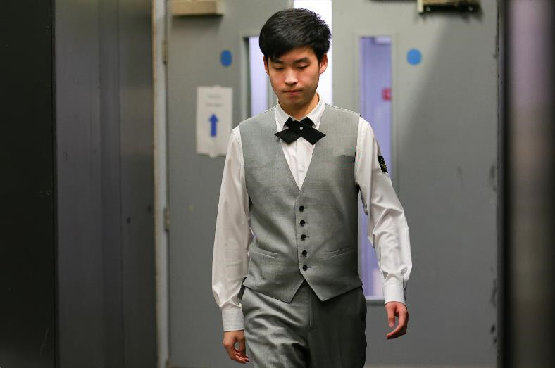 更因为他的 更因为他的