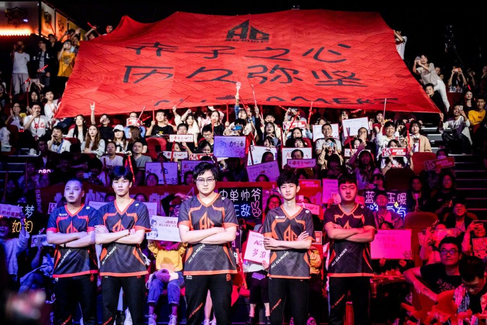 中场断球后 中场断球后